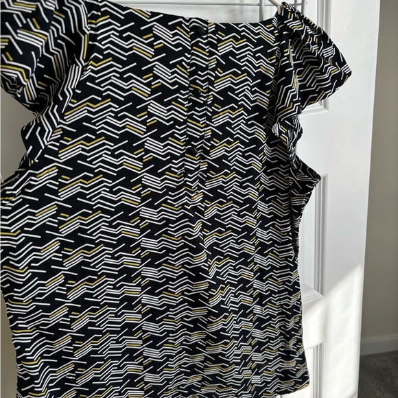 Banana Republic ruffled cap sleeve blouse, blue with white & gold lines - Picture 4 of 5